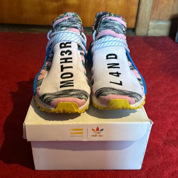 Pharrell & Adidas Human Race Trail “Solar Pack” - Picture 2 of 5